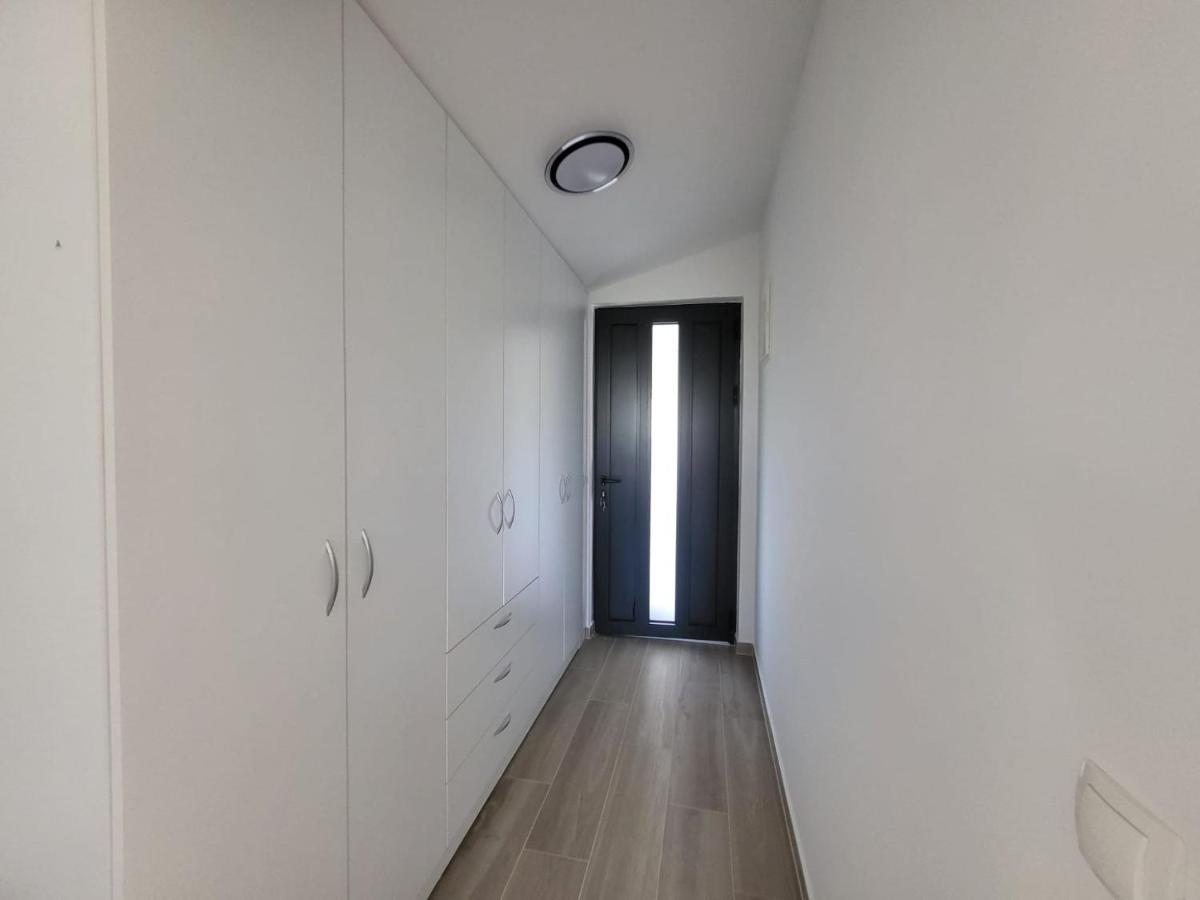 Apartment Prejac By The Beach Malinska Exteriér fotografie